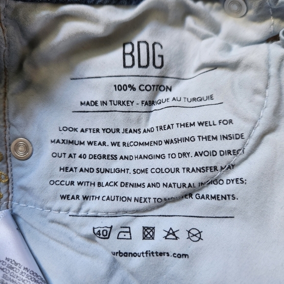 BDG | Pax High Rise Straight Leg Raw Hem Dark Wash Jeans - Size 26 - Picture 11 of 12